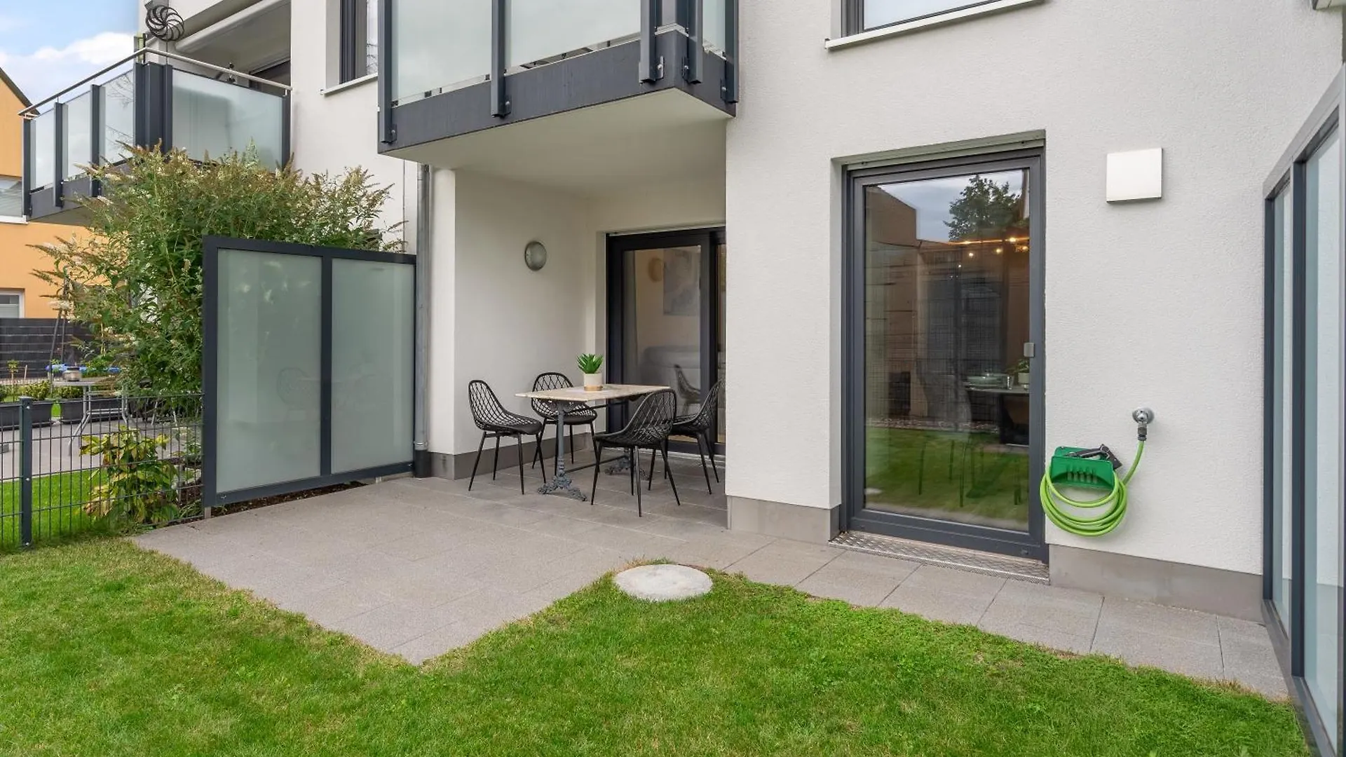 נוימרקט אין דר אוברפפלץ Nexstay Studio Mit Terrasse & Parkplatz Fuer 4 דירה נוימרקט אין דר אוברפפלץ
